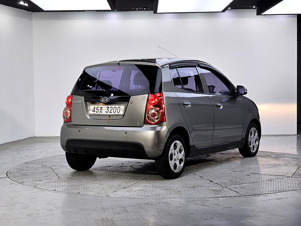 KIA Morning - Vista 4