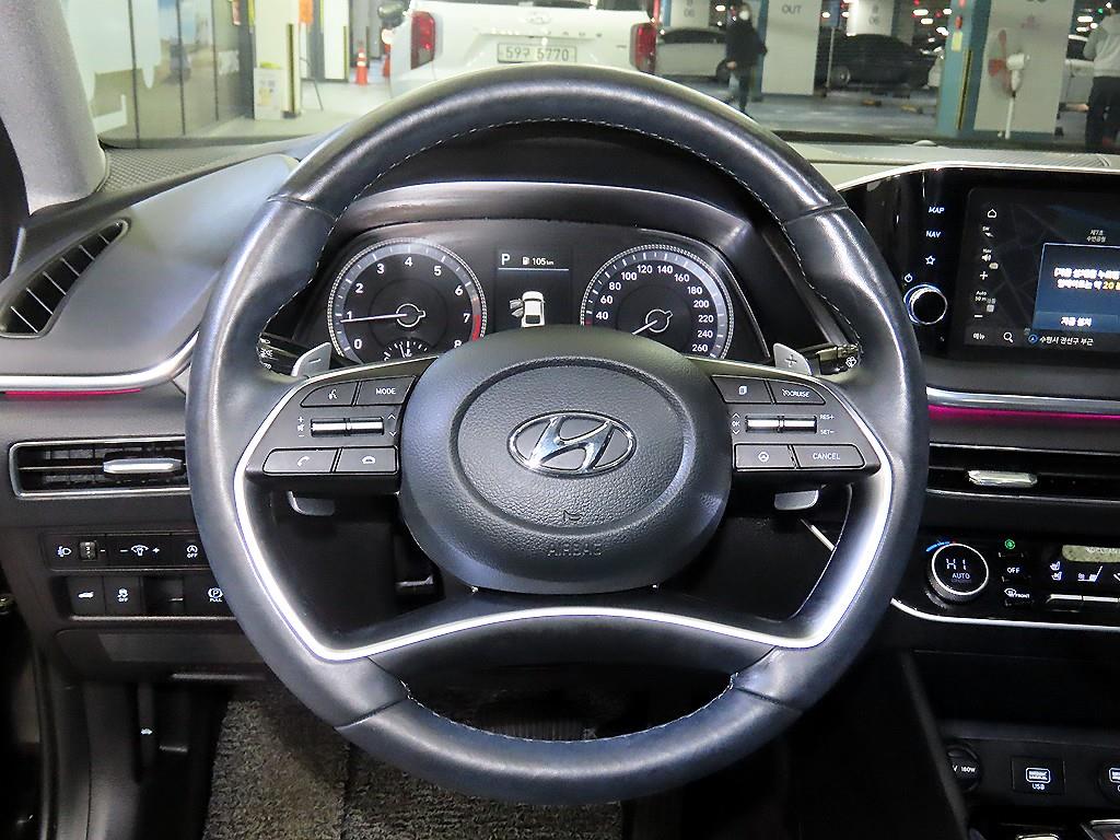 HYUNDAI Sonata - Vista 8