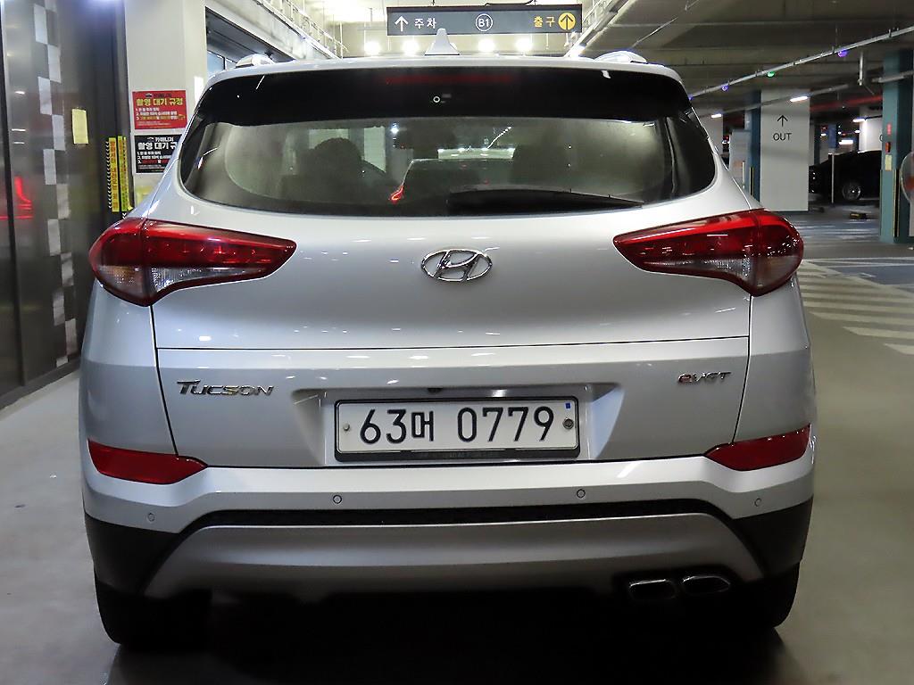 HYUNDAI Tucson - Vista 5