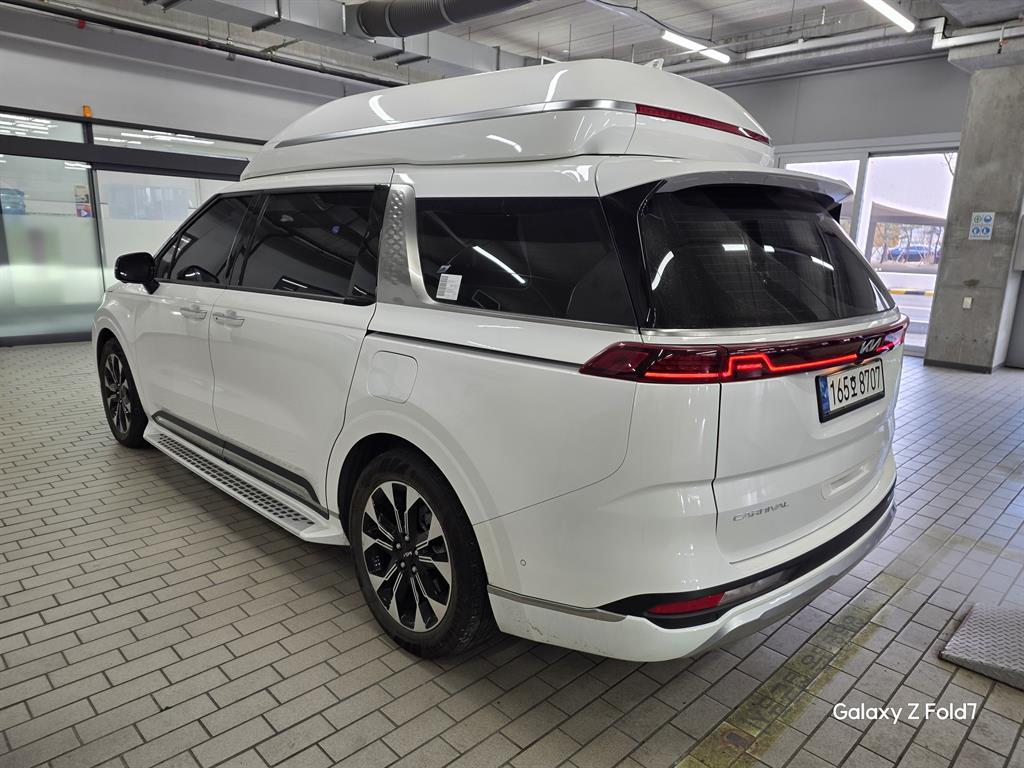 KIA Carnival - Vista 9