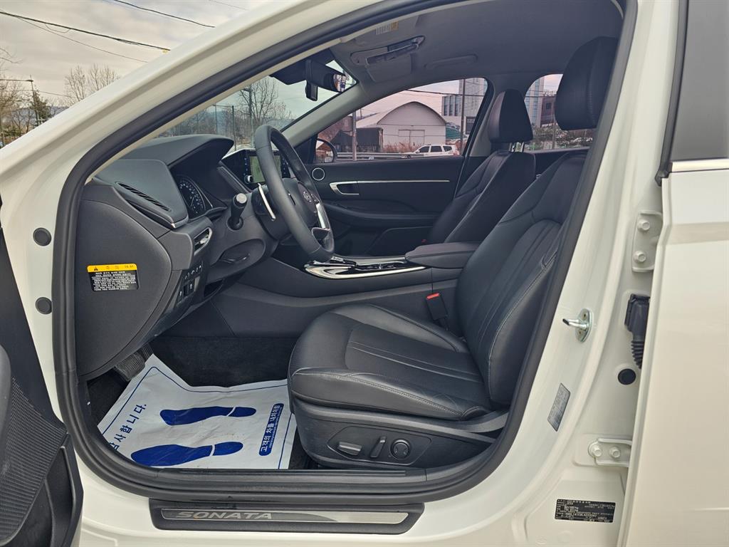 HYUNDAI Sonata - Vista 10