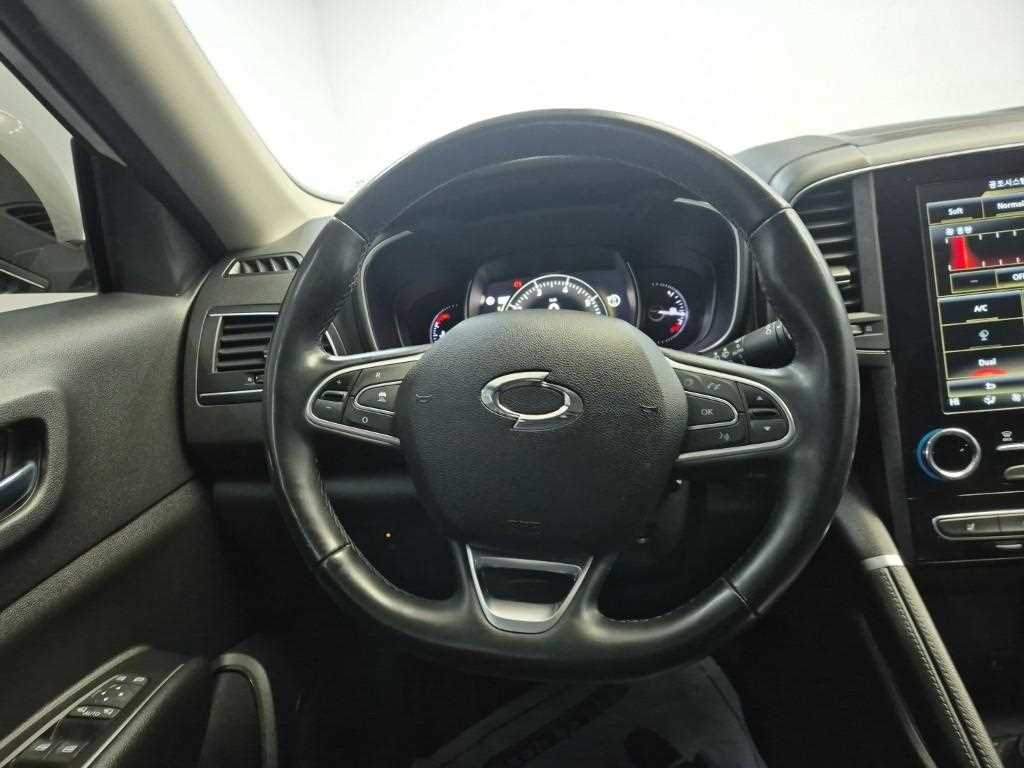 SAMSUNG QM6 - Vista 9