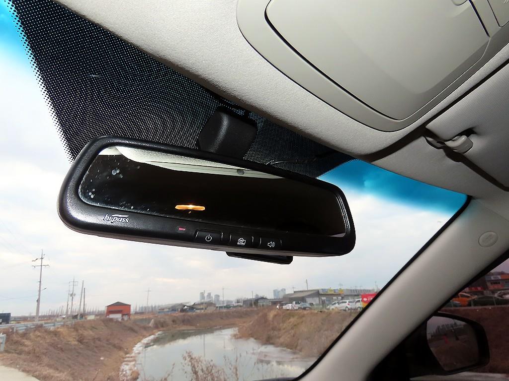 Ssangyong Tivoli - Vista 12