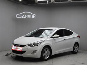 HYUNDAI Avante - Vista 4