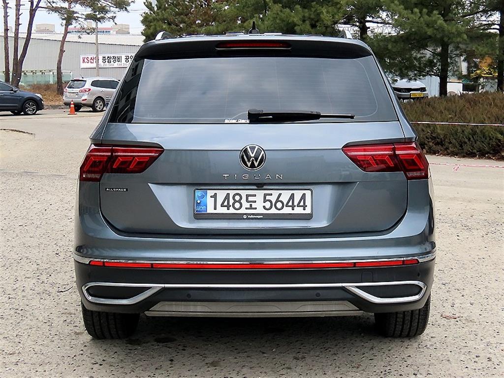 Volkswagen Tiguan - Vista 4