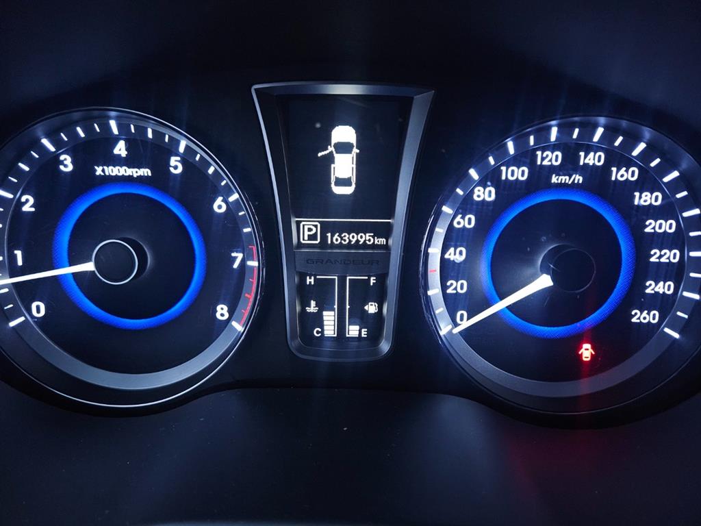 HYUNDAI Grandeur - Vista 8