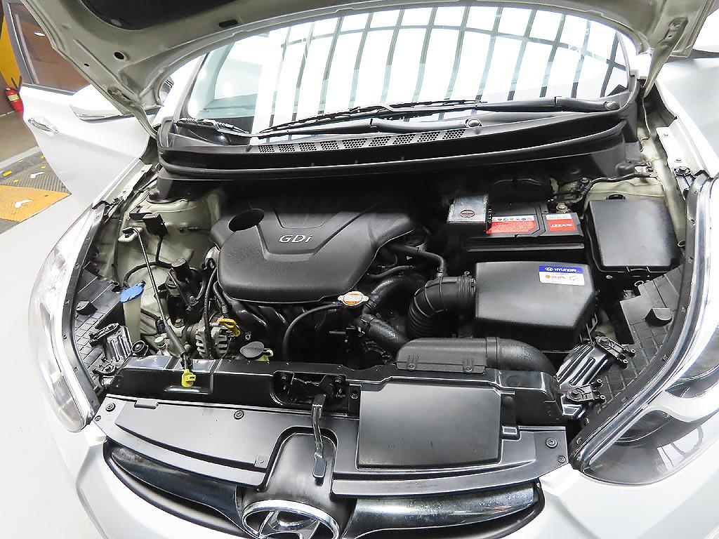 HYUNDAI Avante 2012 Blanco - Importación desde Corea - HF Imports Iquique - Foto 8