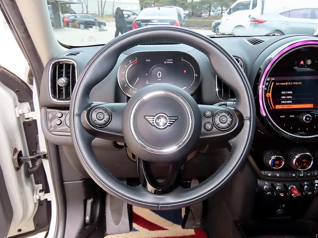 Mini Countryman - Vista 8