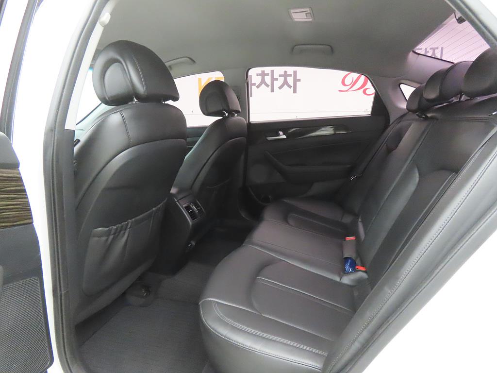 HYUNDAI Sonata - Vista 6