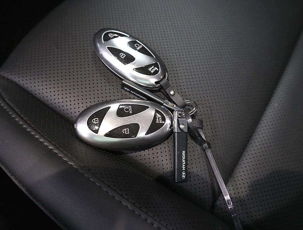 HYUNDAI Kona 2023 Gris - Importación desde Corea - HF Imports Iquique - Foto 17