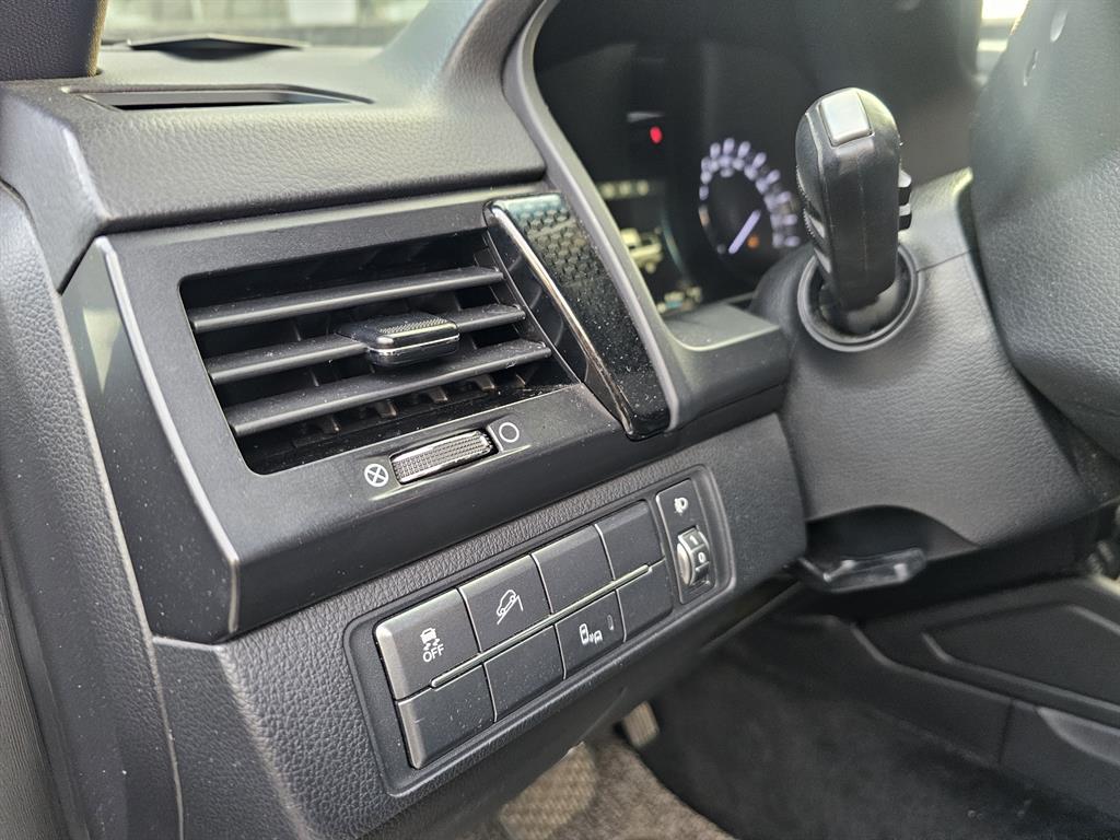 Ssangyong Rexton - Vista 8