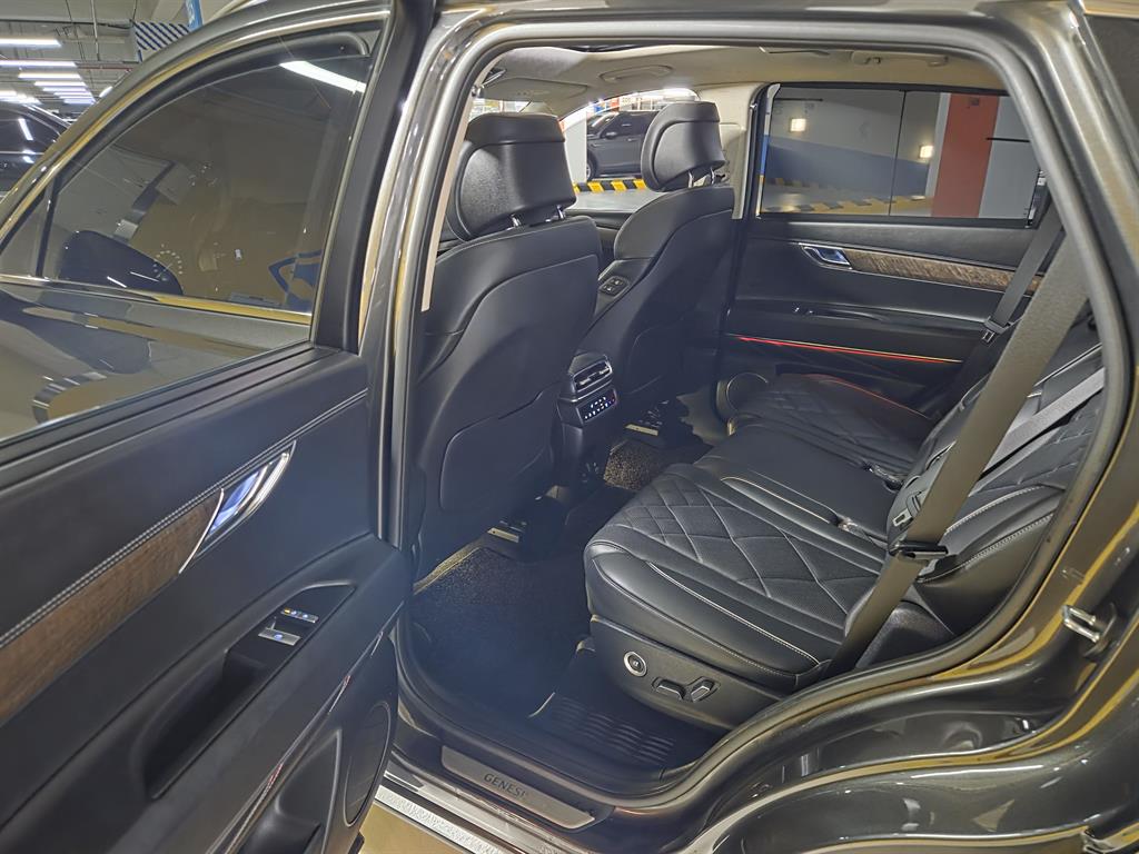 Genesis GV80 - Vista 12