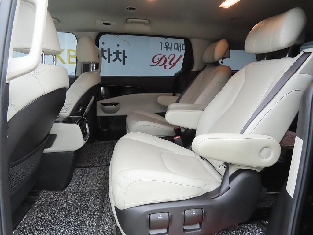 KIA Carnival - Vista 6