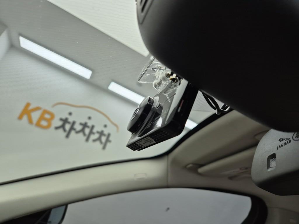 Jaguar XF 2017 Rojo - Importación desde Corea - HF Imports Iquique - Foto 18