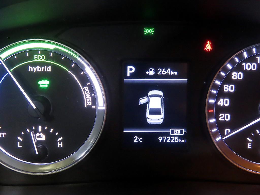 HYUNDAI Sonata - Vista 9