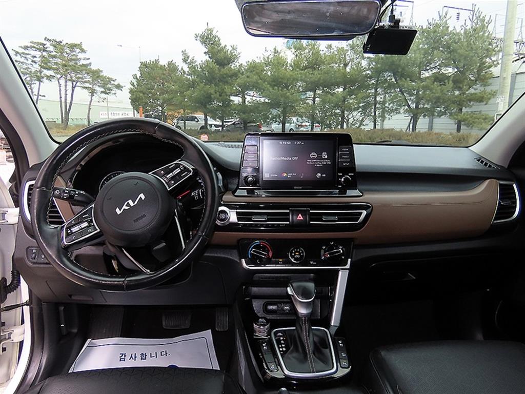 KIA Seltos - Vista 7