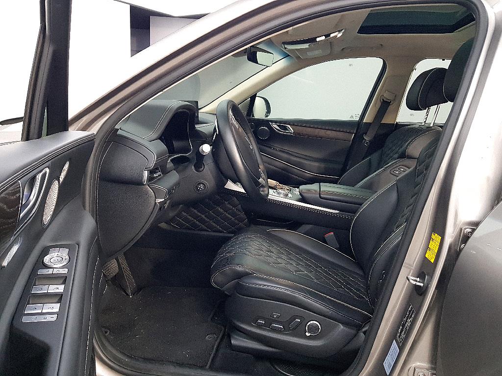 Genesis GV80 - Vista 8