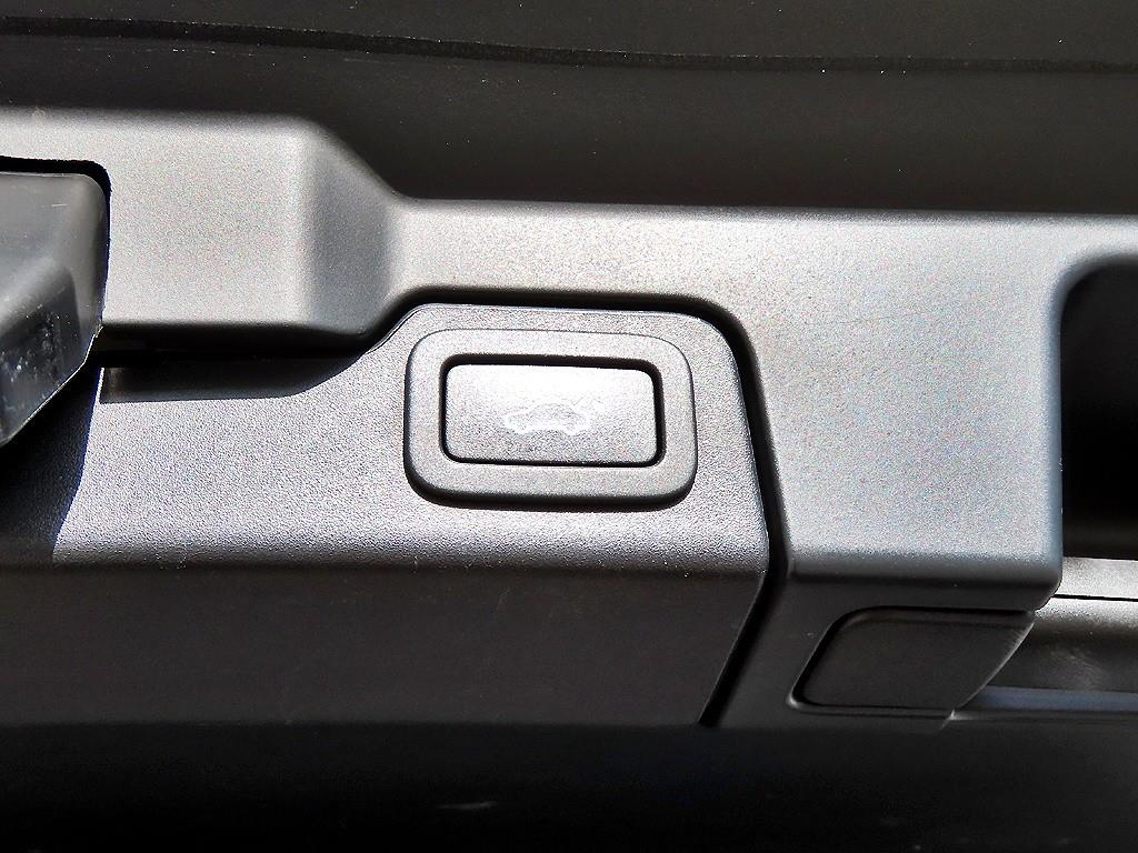 Land Rover Range Rover Bike 2018 Negro - Importación desde Corea - HF Imports Iquique - Foto 16