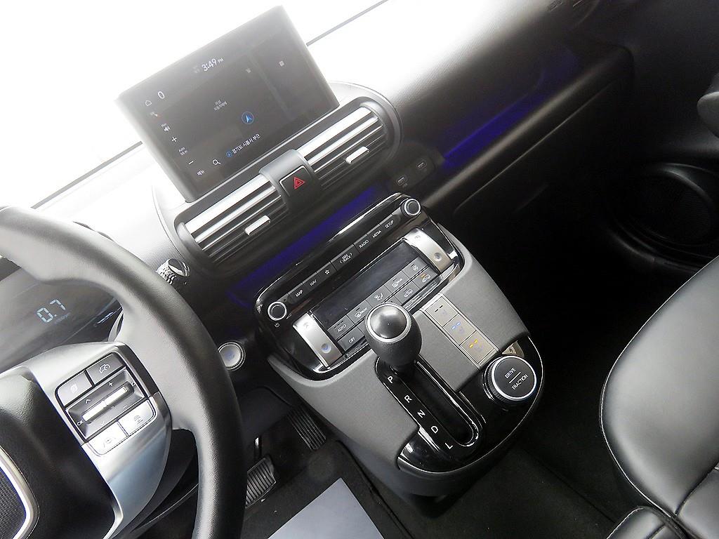 HYUNDAI Casper - Vista 11