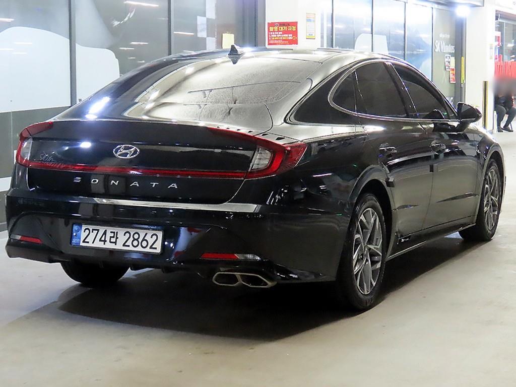 HYUNDAI Sonata - Vista 4