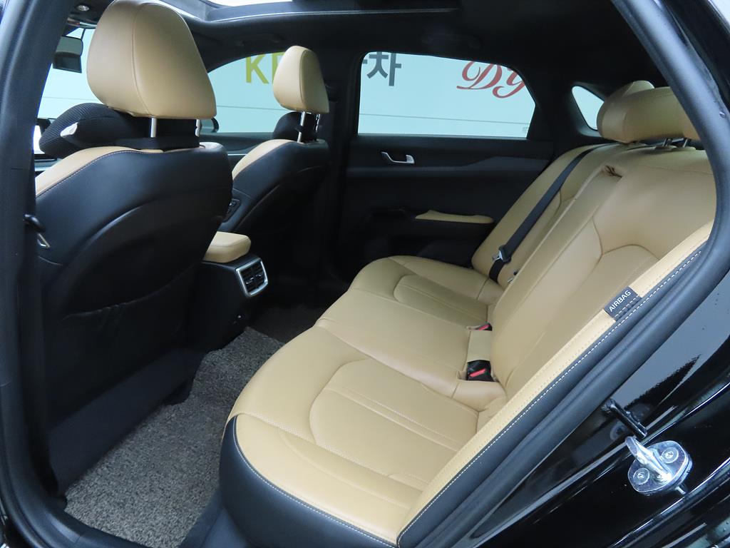 KIA K5 - Vista 6