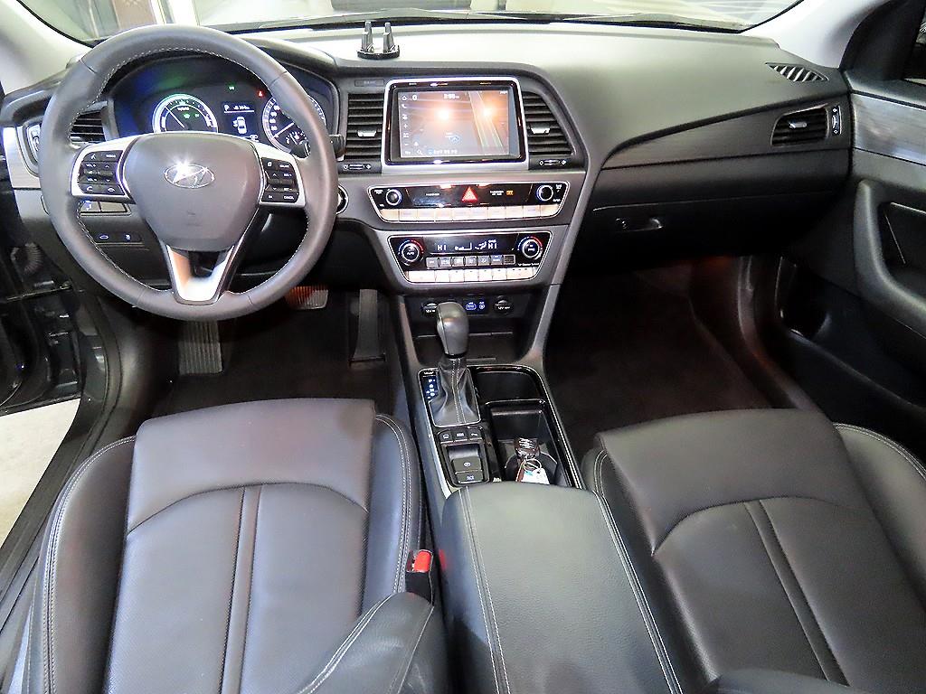 HYUNDAI Sonata - Vista 10