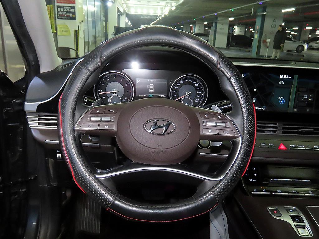 HYUNDAI Grandeur - Vista 8