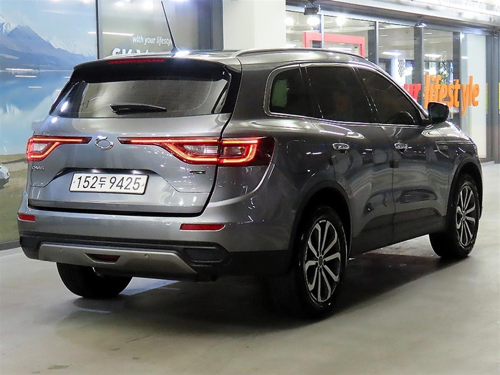 SAMSUNG QM6 - Vista 4