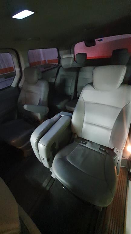 HYUNDAI Starex - Vista 12