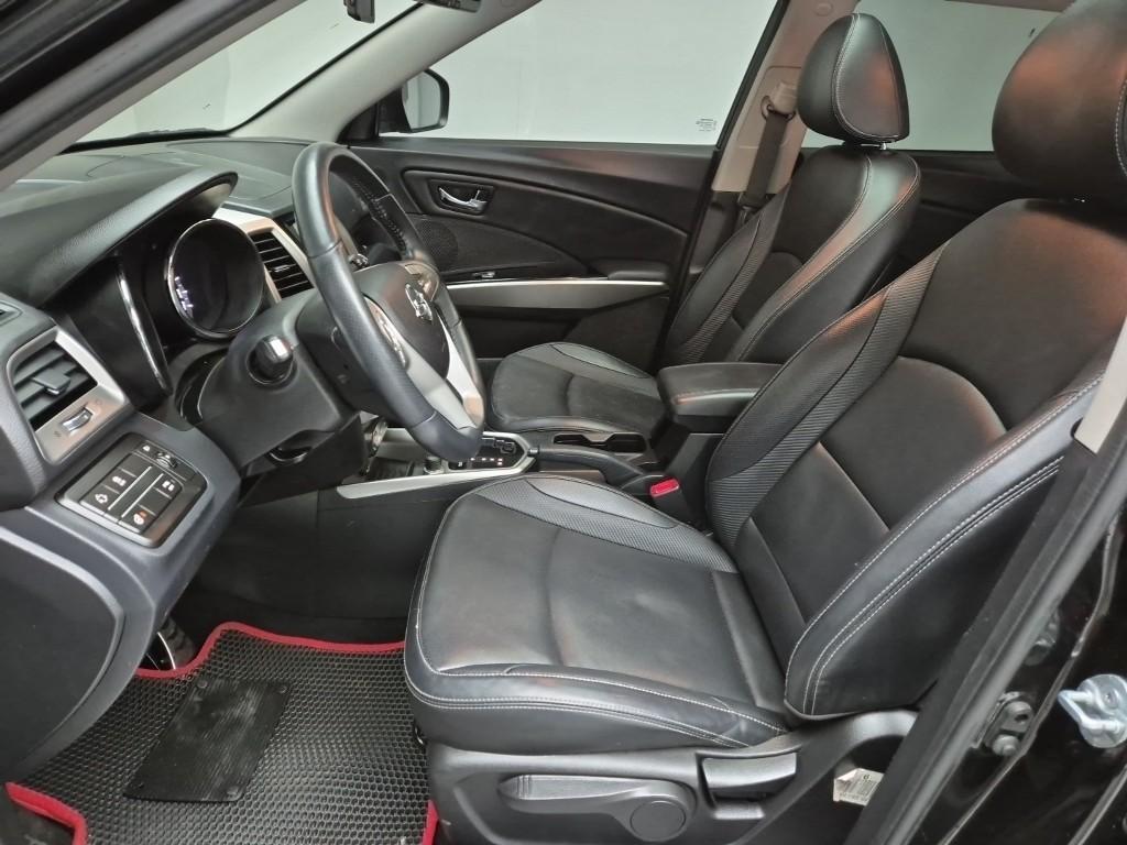 Ssangyong Tivoli - Vista 11