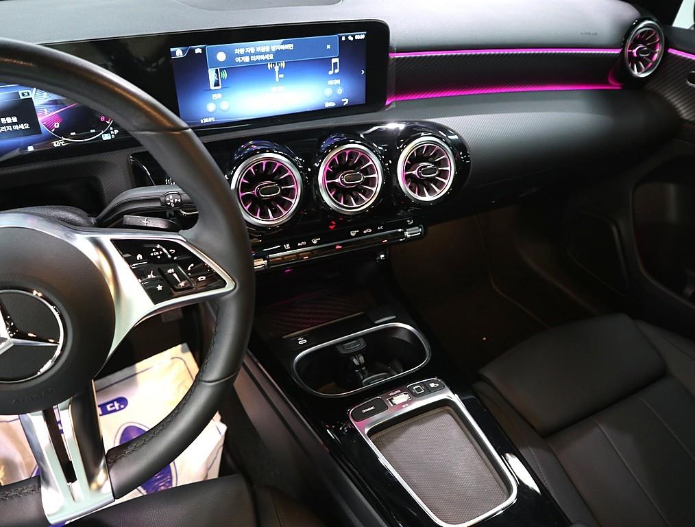 Mercedes Benz A Class - Vista 11