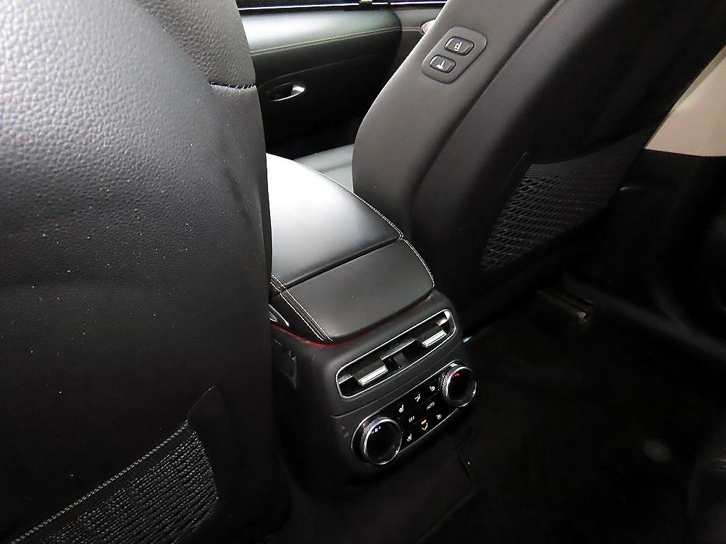 Genesis GV70 2022 Negro - Importación desde Corea - HF Imports Iquique - Foto 16