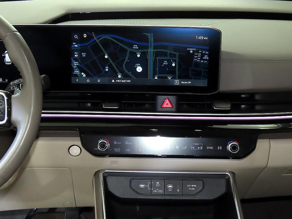 KIA Carnival - Vista 11