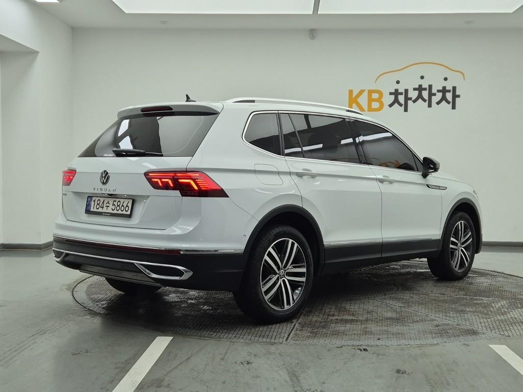 Volkswagen Tiguan - Vista 4