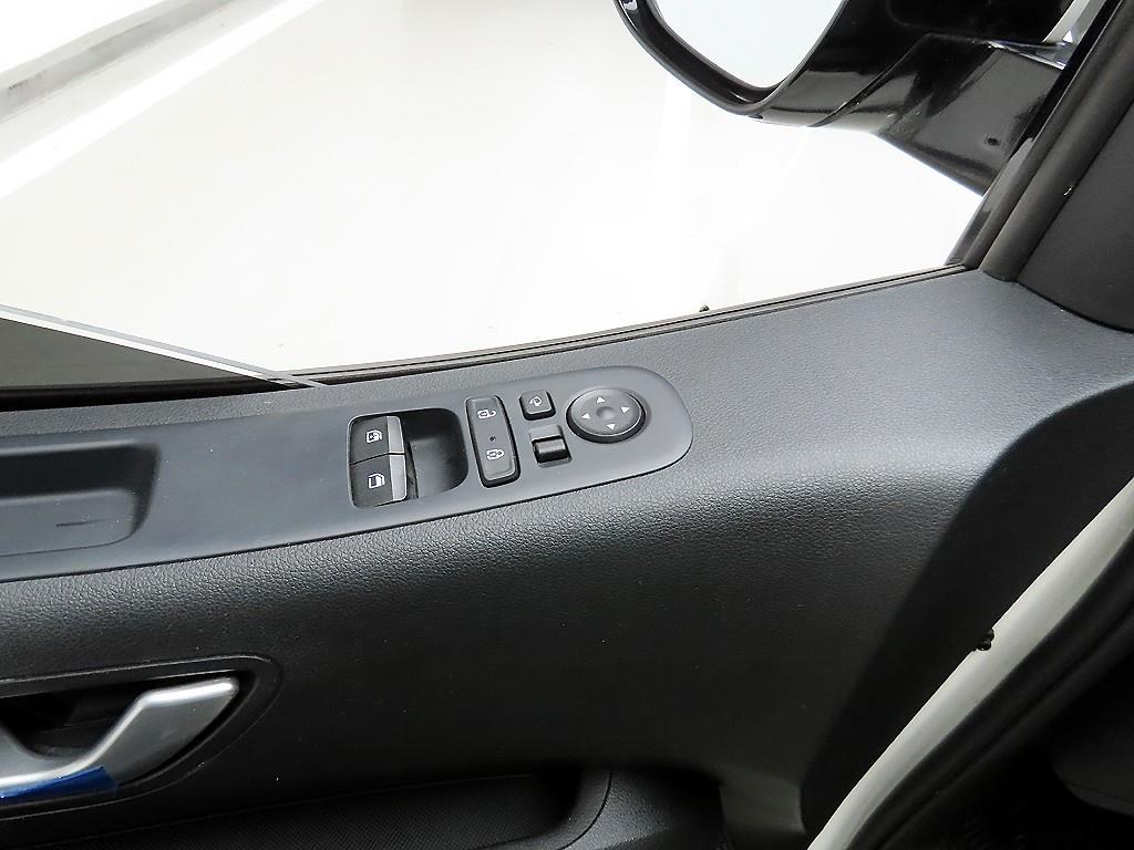 HYUNDAI Staria 2022 Blanco - Importación desde Corea - HF Imports Iquique - Foto 13