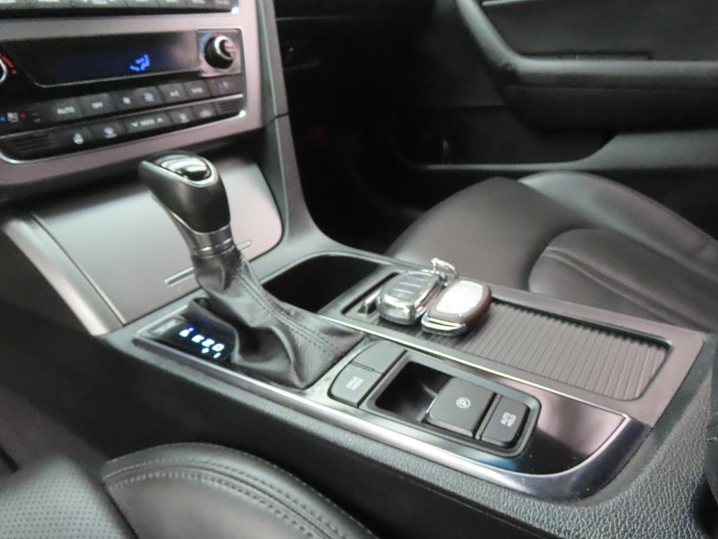 HYUNDAI Sonata - Vista 11