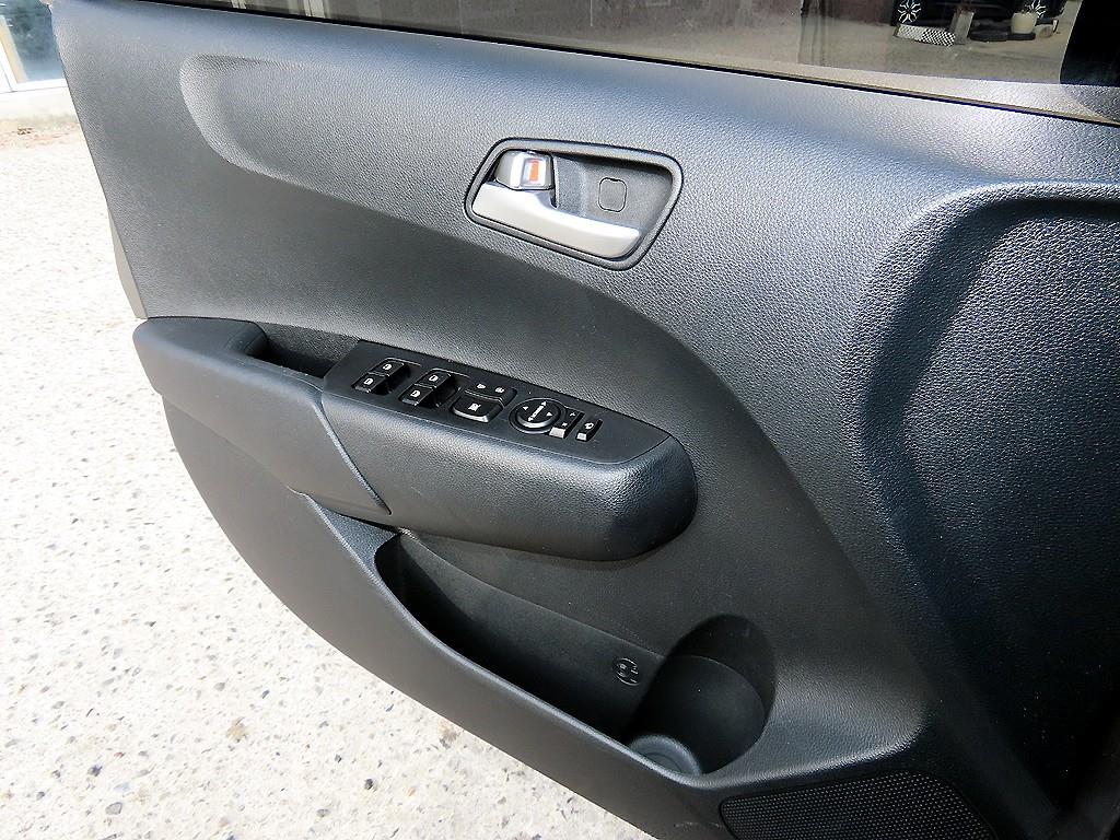 KIA Morning - Vista 11