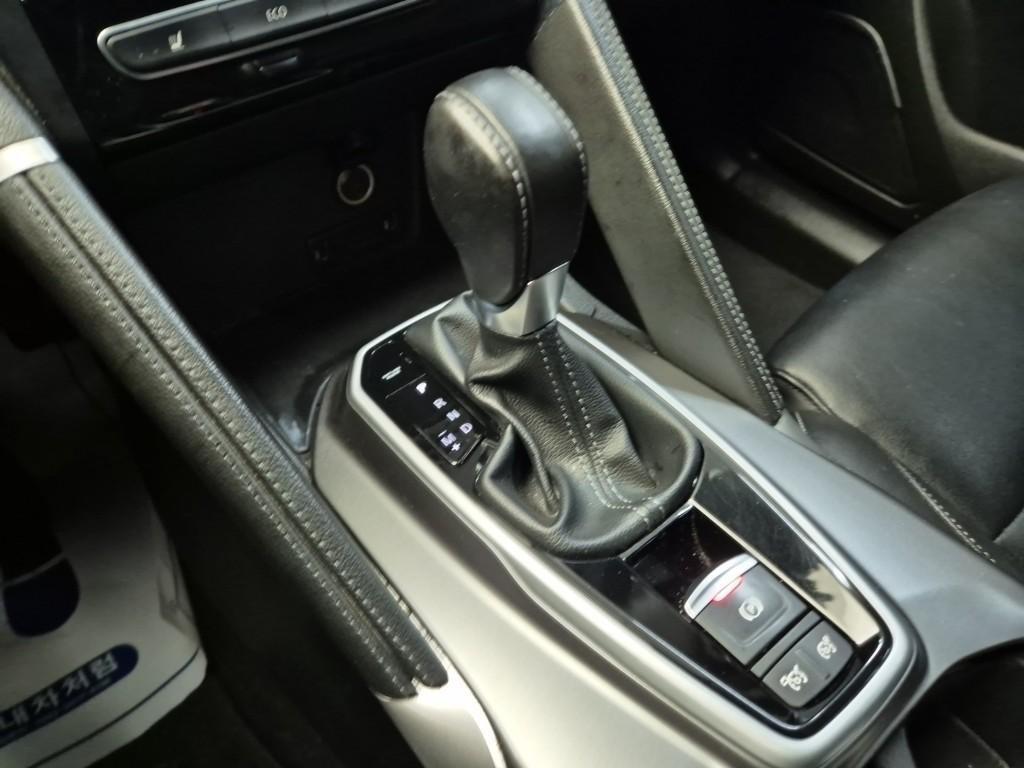 SAMSUNG QM6 - Vista 8