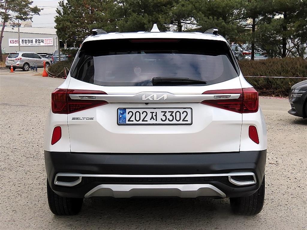 KIA Seltos - Vista 4