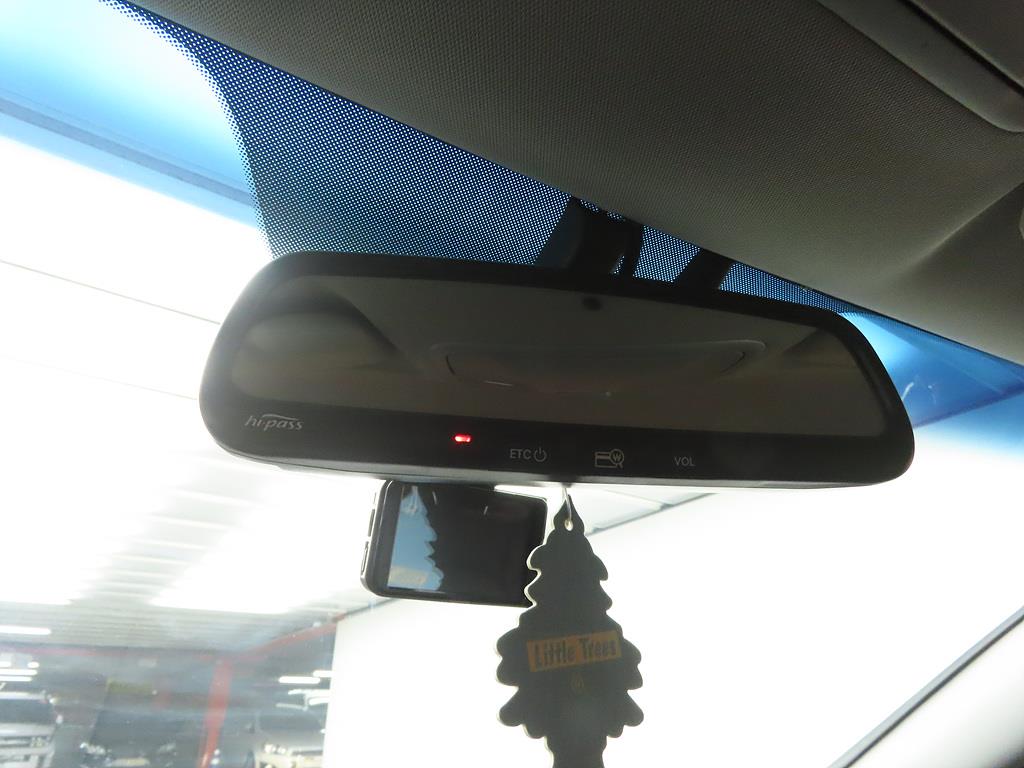 HYUNDAI Sonata - Vista 12