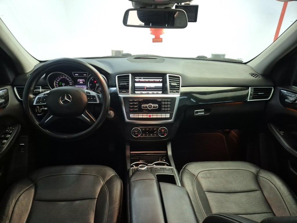 Mercedes Benz M Class - Vista 7