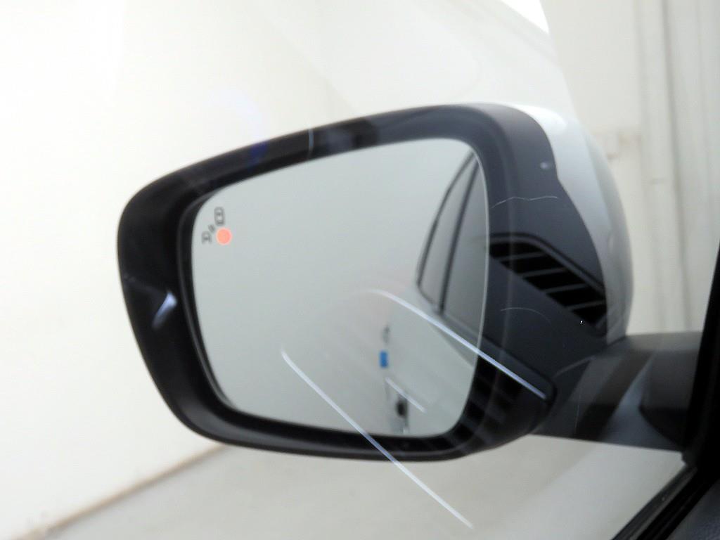 SAMSUNG QM6 - Vista 6