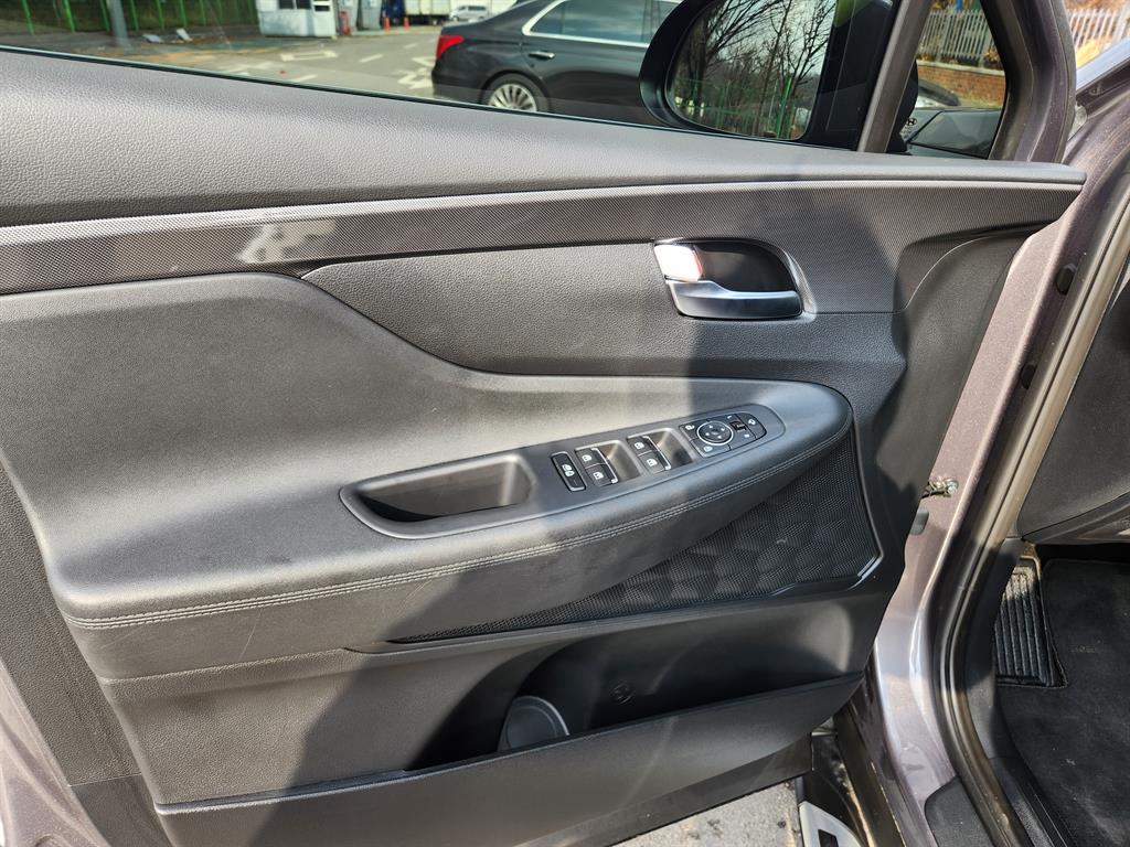 HYUNDAI Santa Fe - Vista 7