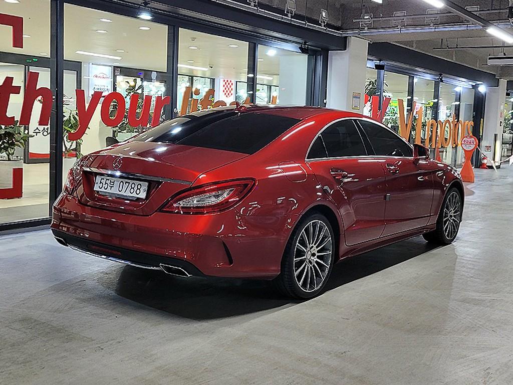 Mercedes Benz CLS Class - Vista 4