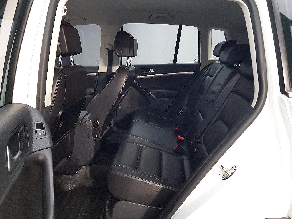 Volkswagen Tiguan - Vista 9