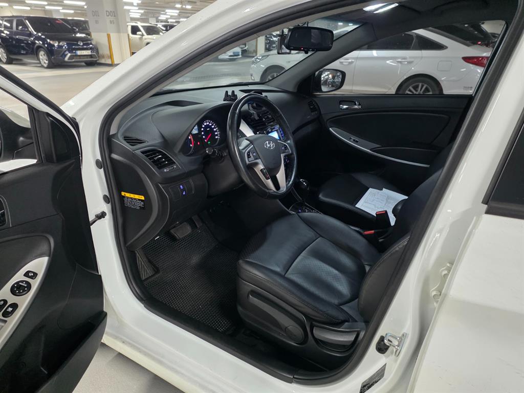 HYUNDAI Accent 2015 Blanco - Importación desde Corea - HF Imports Iquique - Foto 15