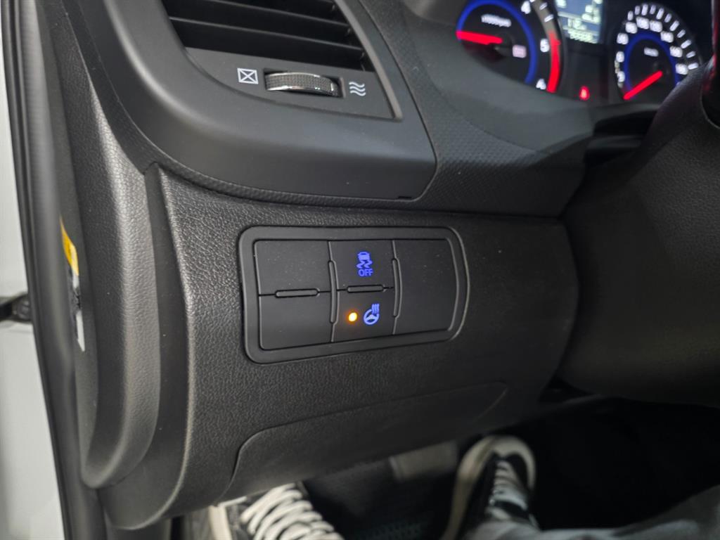 HYUNDAI Accent 2015 Blanco - Importación desde Corea - HF Imports Iquique - Foto 13