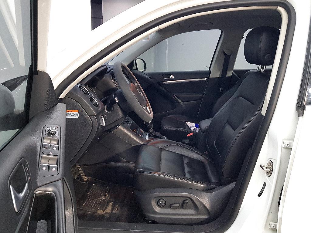 Volkswagen Tiguan - Vista 8