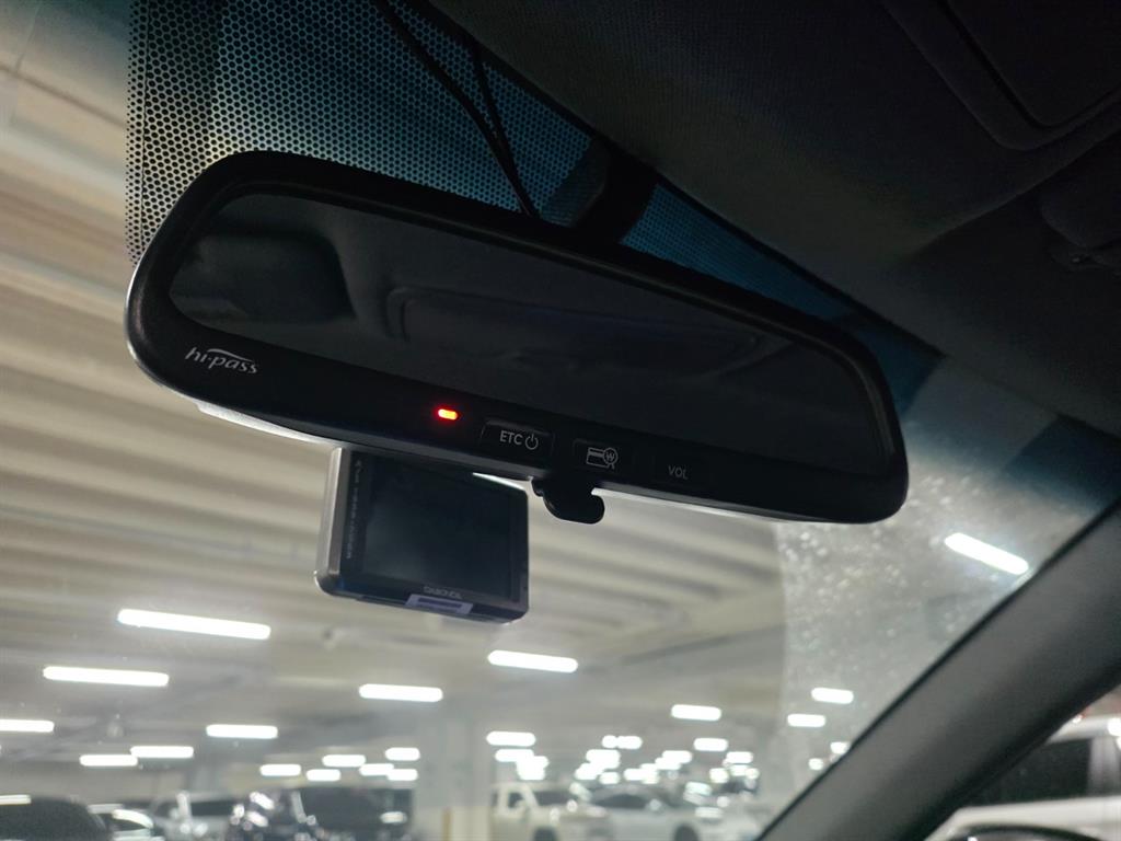 HYUNDAI Accent - Vista 12