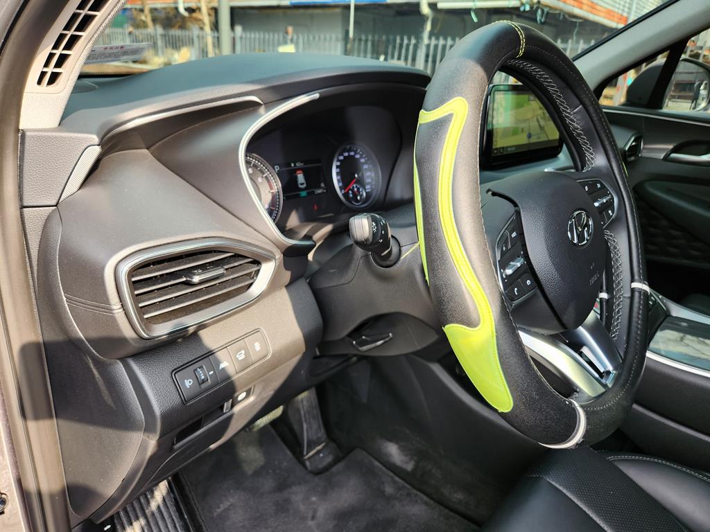 HYUNDAI Santa Fe - Vista 10